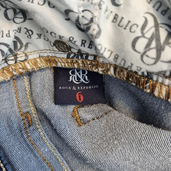Rock & Republic Denim Shorts - Picture 9 of 10